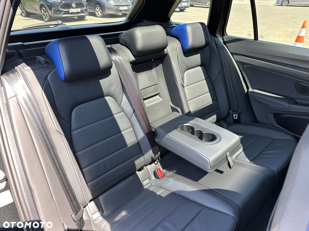Volkswagen Golf Variant 2.0 TSI 4Motion R - 18