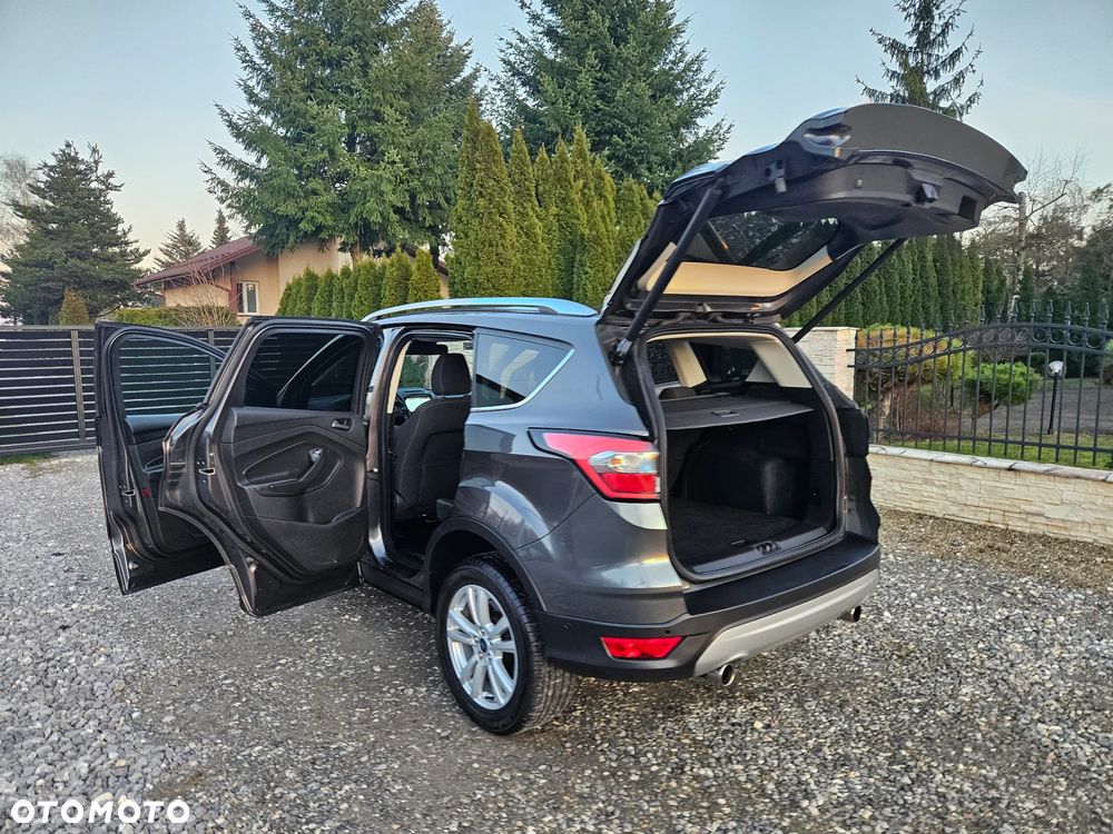 Ford Kuga 1.5 EcoBoost 2x4 Titanium - 18
