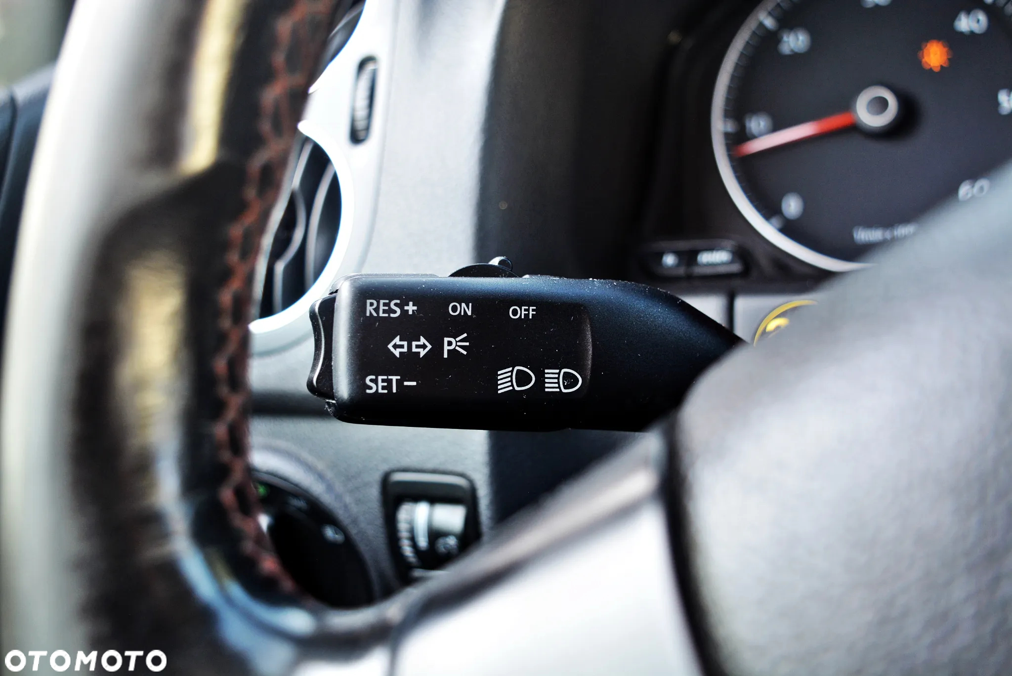Volkswagen Golf Plus 1.9 TDI DSG Goal - 14