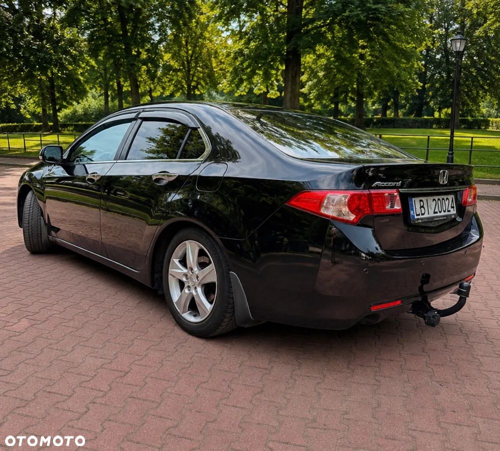 Honda Accord 2.0 Lifestyle - 4