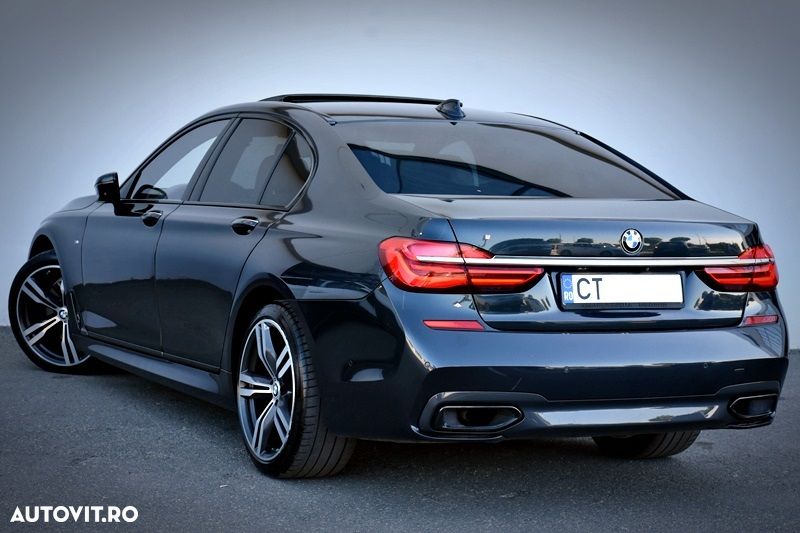 BMW Seria 7 740i - 14
