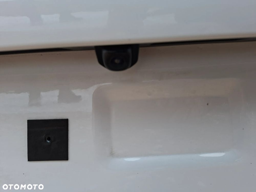 Klapa pokrywa bagażnika kia xceed x-ceed 22+ gt-line kolor biały zwykły kod. HW - 4