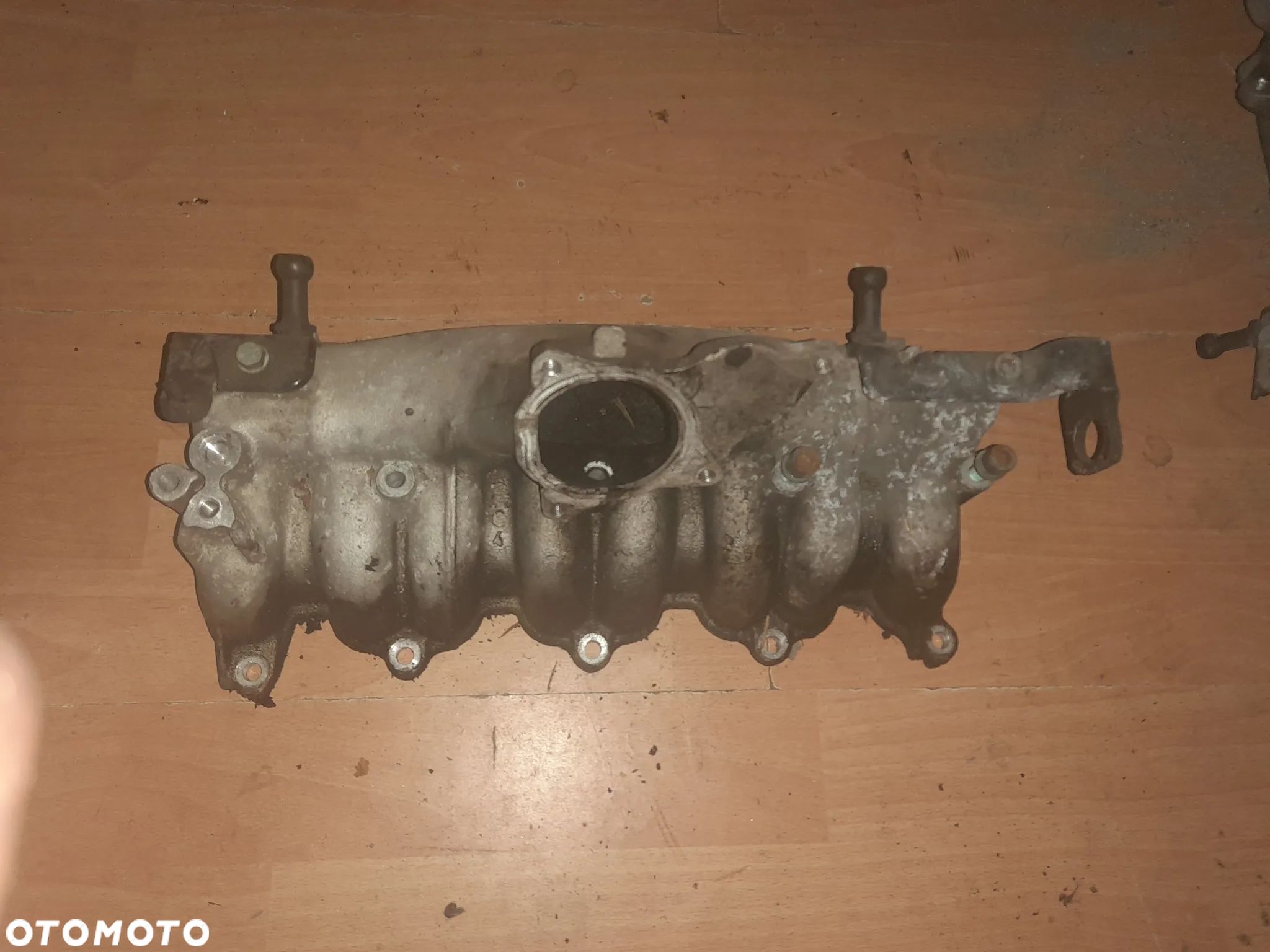 Kolektor ssący 2.0 TDI BKD VW - 1