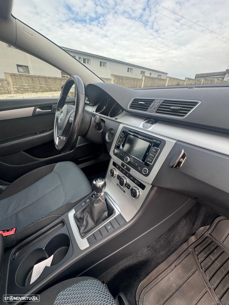 VW Passat Variant 1.6 TDI BlueMotion Business Edition - 12