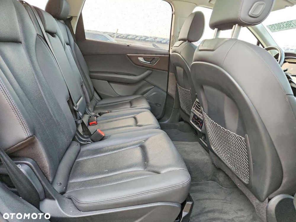 Audi Q7 - 2