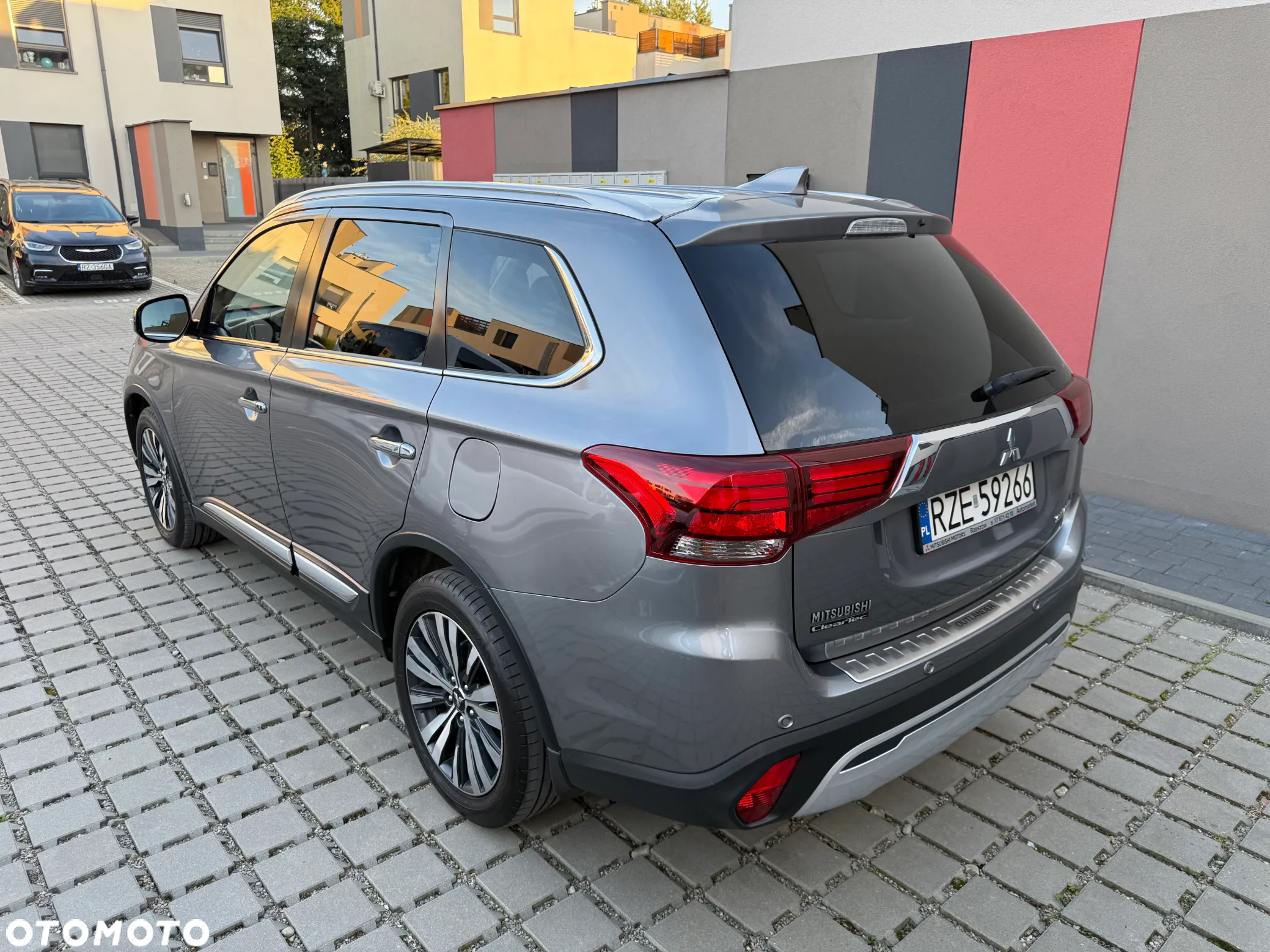 Mitsubishi Outlander 2.0 Intense Comfort 4WD CVT - 5