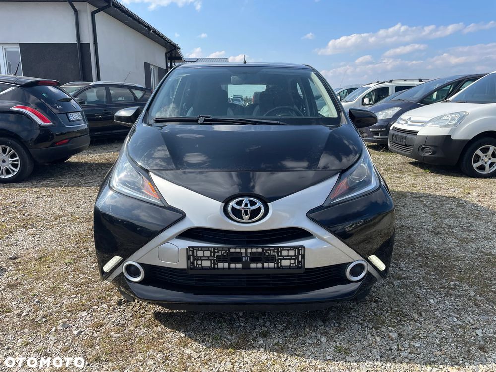Toyota Aygo x-play - 9