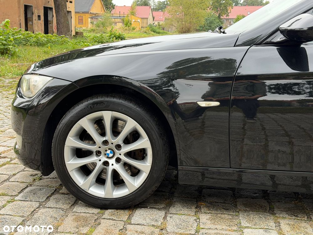 BMW Seria 3 330d - 19