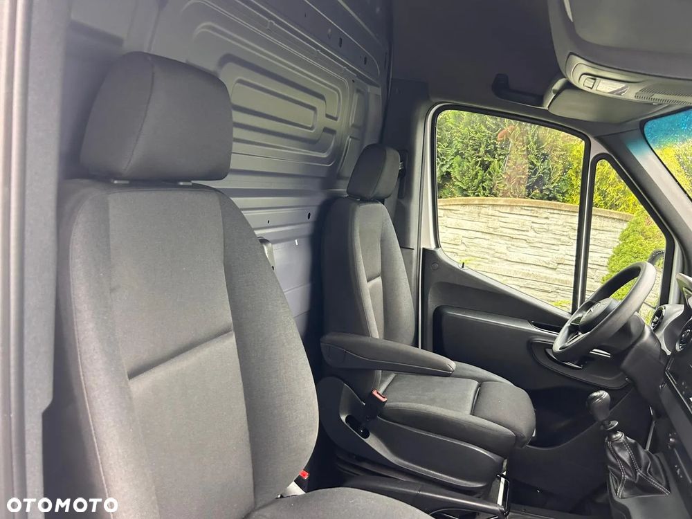 Mercedes-Benz Sprinter 907 315  12/2022r L4H2 Long 143tys. - 29