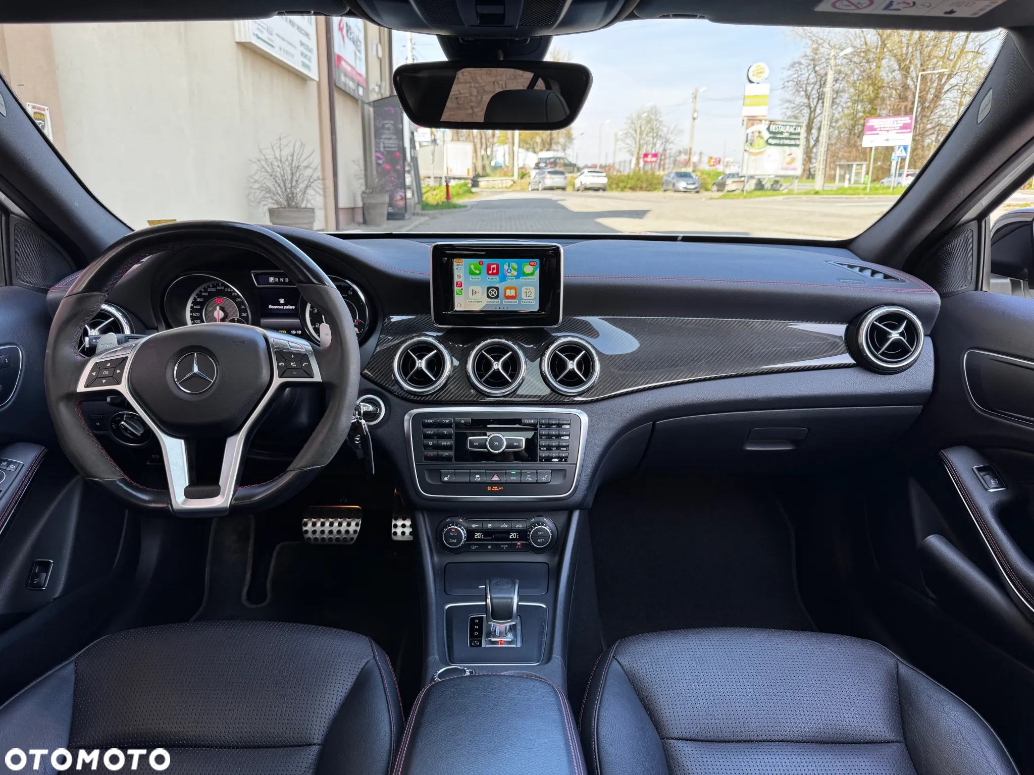 Mercedes-Benz GLA 45 AMG 4-Matic - 13