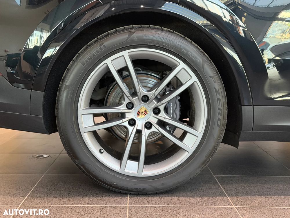 Porsche Cayenne Standard - 10