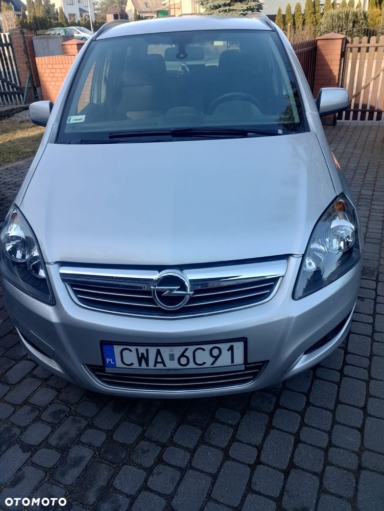 Opel Zafira - 1