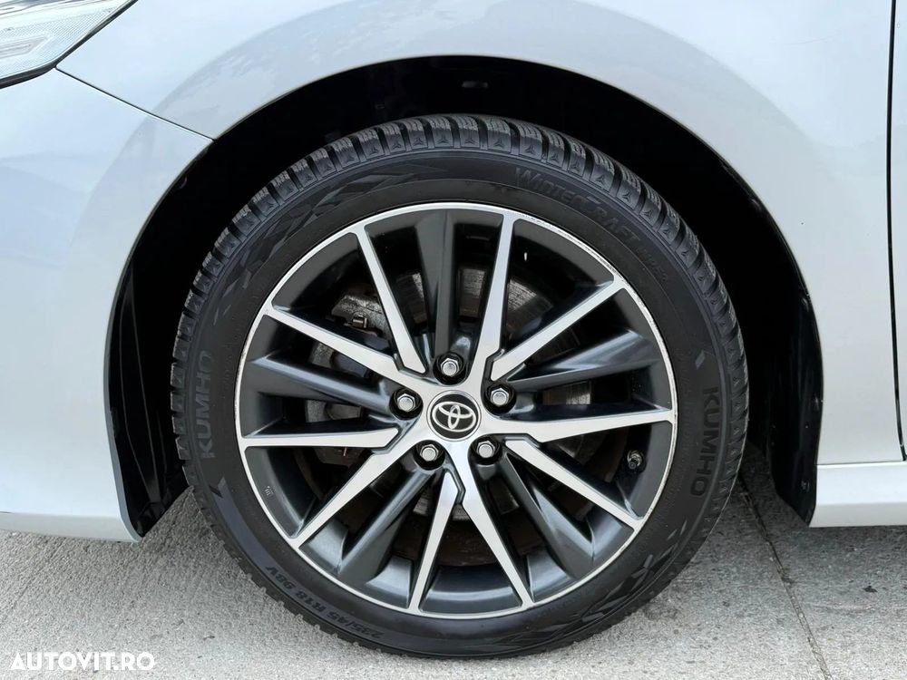 Toyota Camry 2.5 Exclusive - 11
