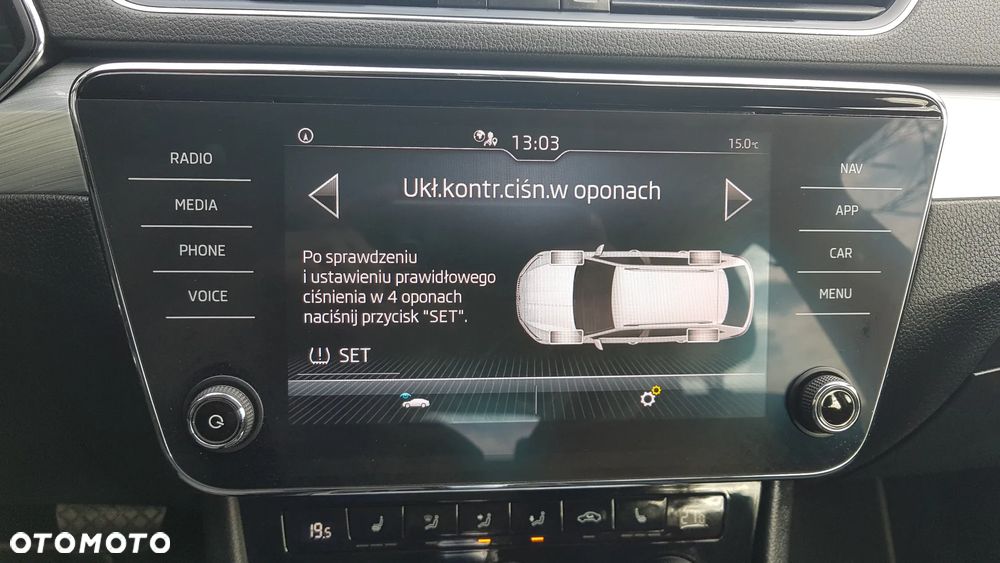 Skoda Superb 1.5 TSI Ambition DSG - 17