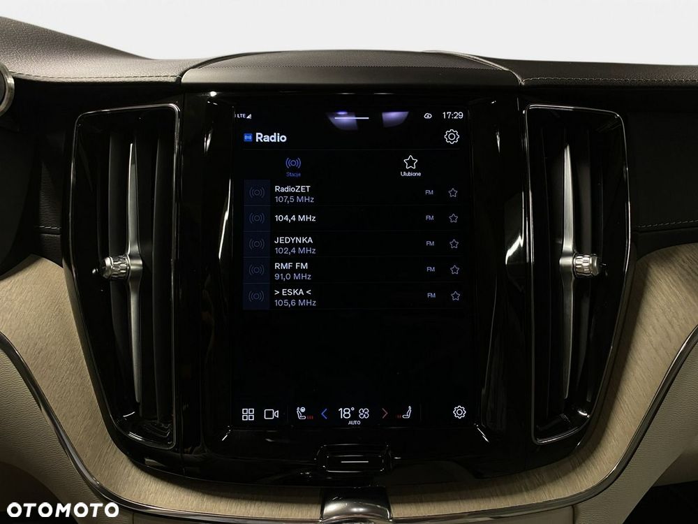 Volvo XC 60 - 31
