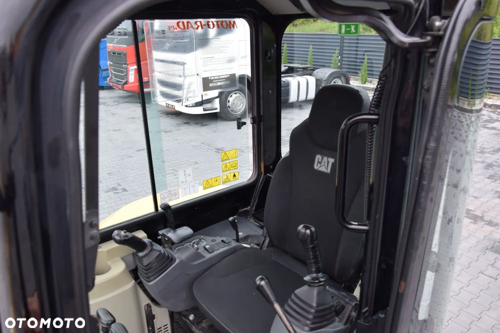 Caterpillar 303E / MINI KOPARKA / GĄSIENICE / 3374 MTH / DODATKOWY OSPRZĘT / SPROWADZONA - 25
