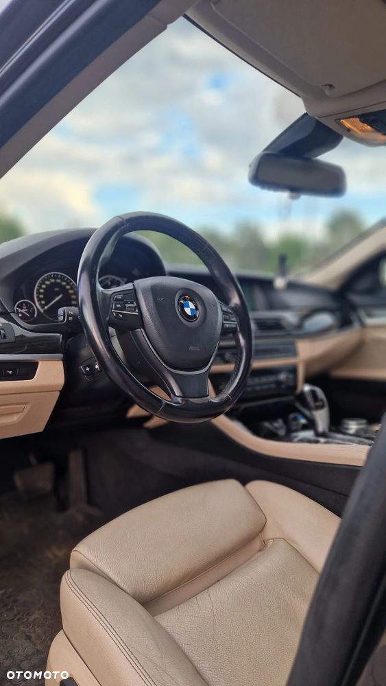 BMW Seria 5 530d xDrive Luxury Line - 16
