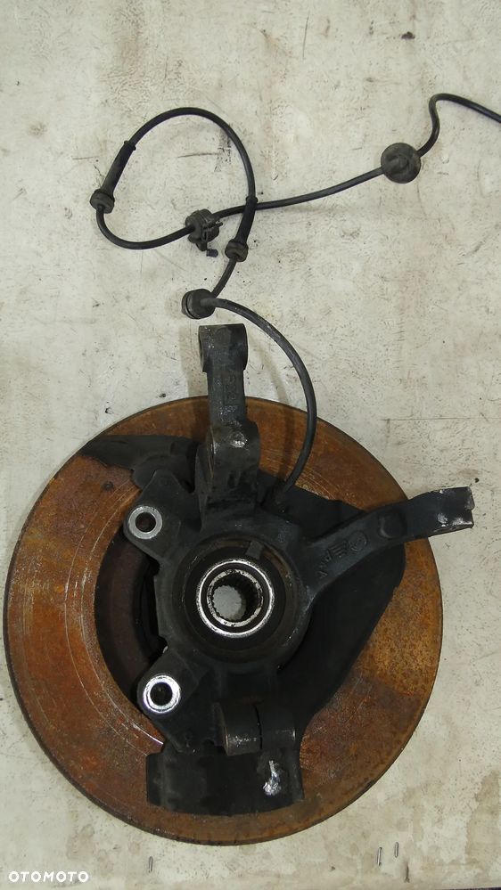 LANCIA MUSA FIAT IDEA PIASTA ZWROTNICA TARCZA PRAWA PRZÓD PRZEDNIA 1.9JTD - 2