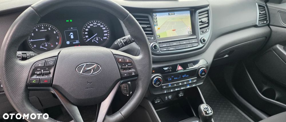 Hyundai Tucson blue 1.6 GDi 2WD Passion - 12