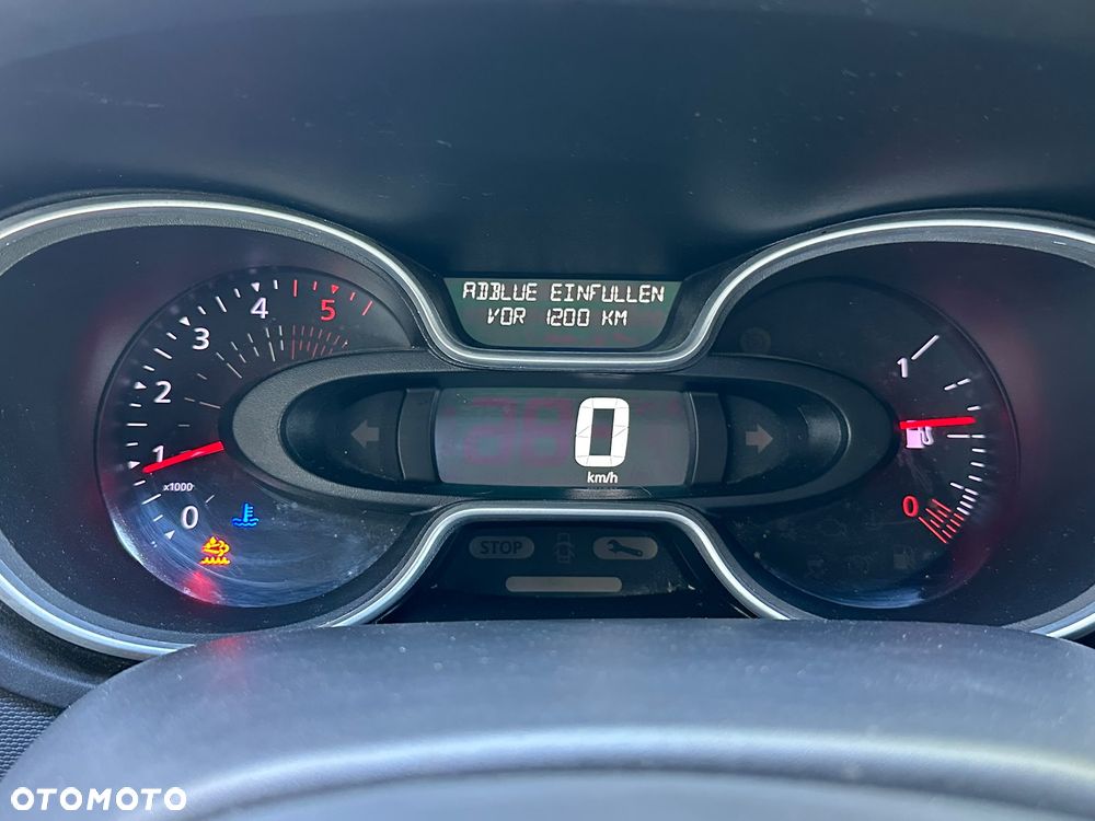 Renault Trafic - 9