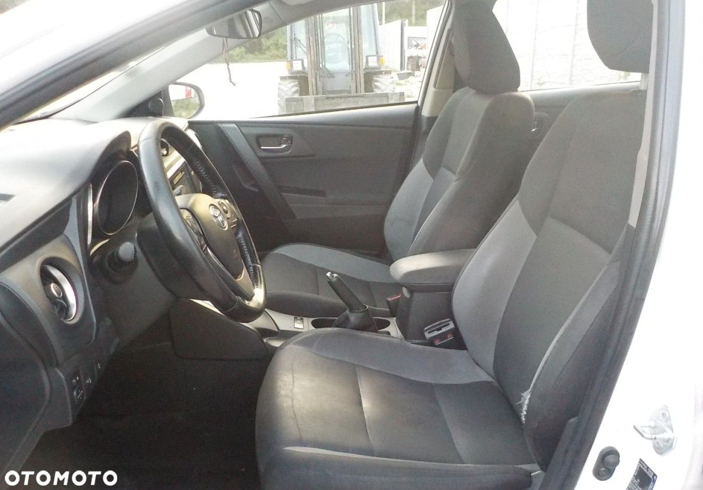 Toyota Auris - 21