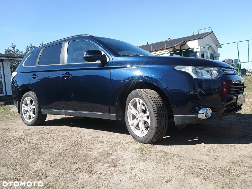 Mitsubishi Outlander 2.2 DI-D 4WD Automatik Instyle - 15