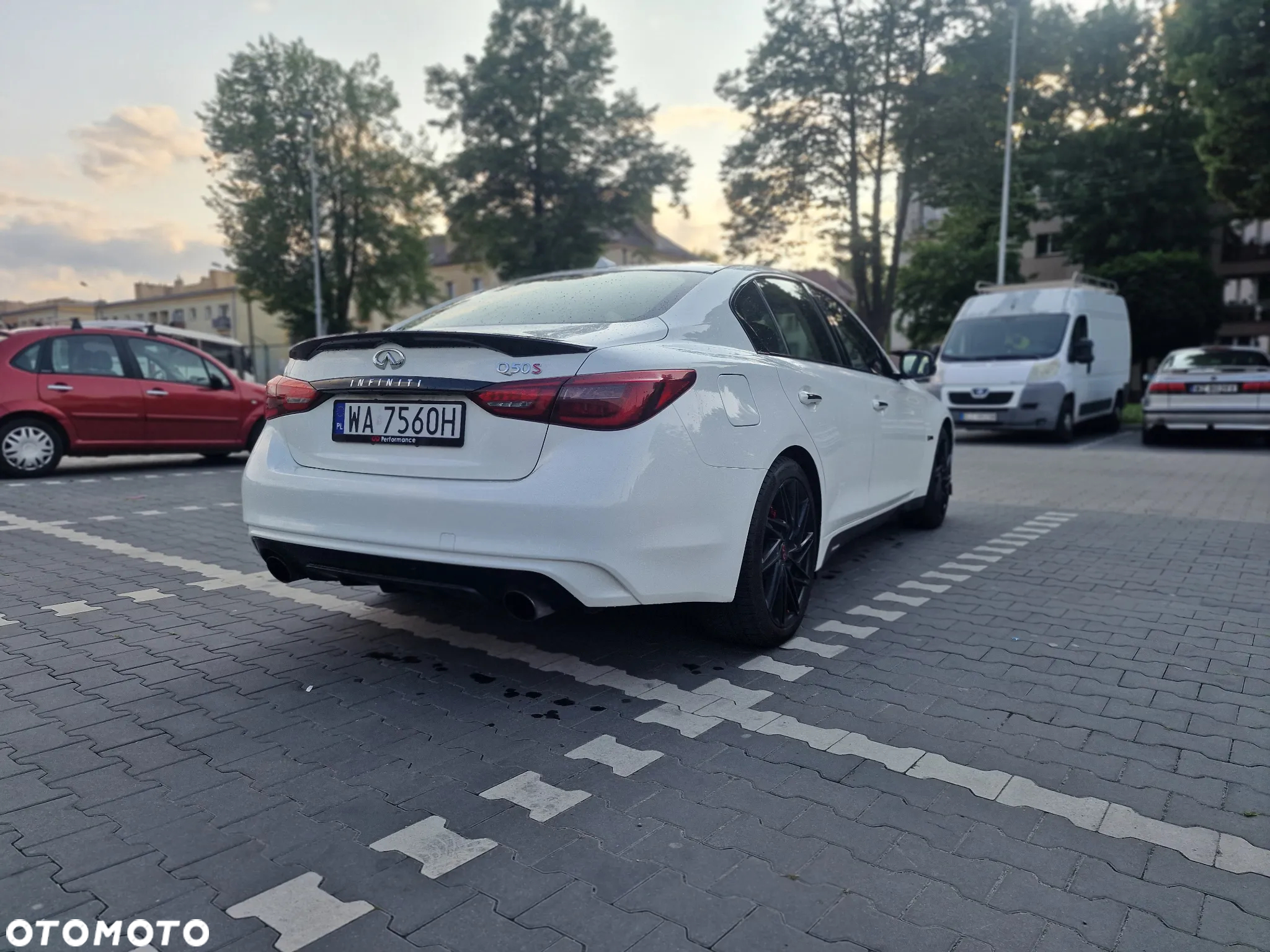 Infiniti Q50 - 8