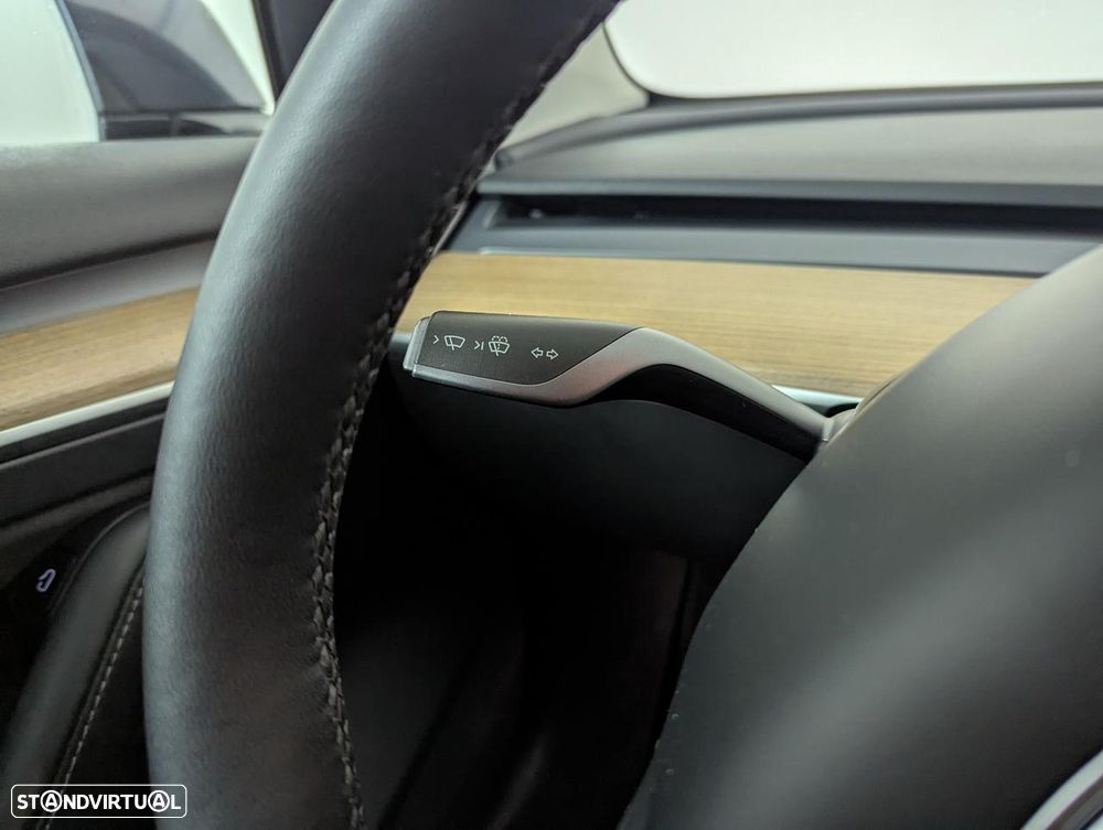 Tesla Model 3 Long Range Tração Traseira - 8