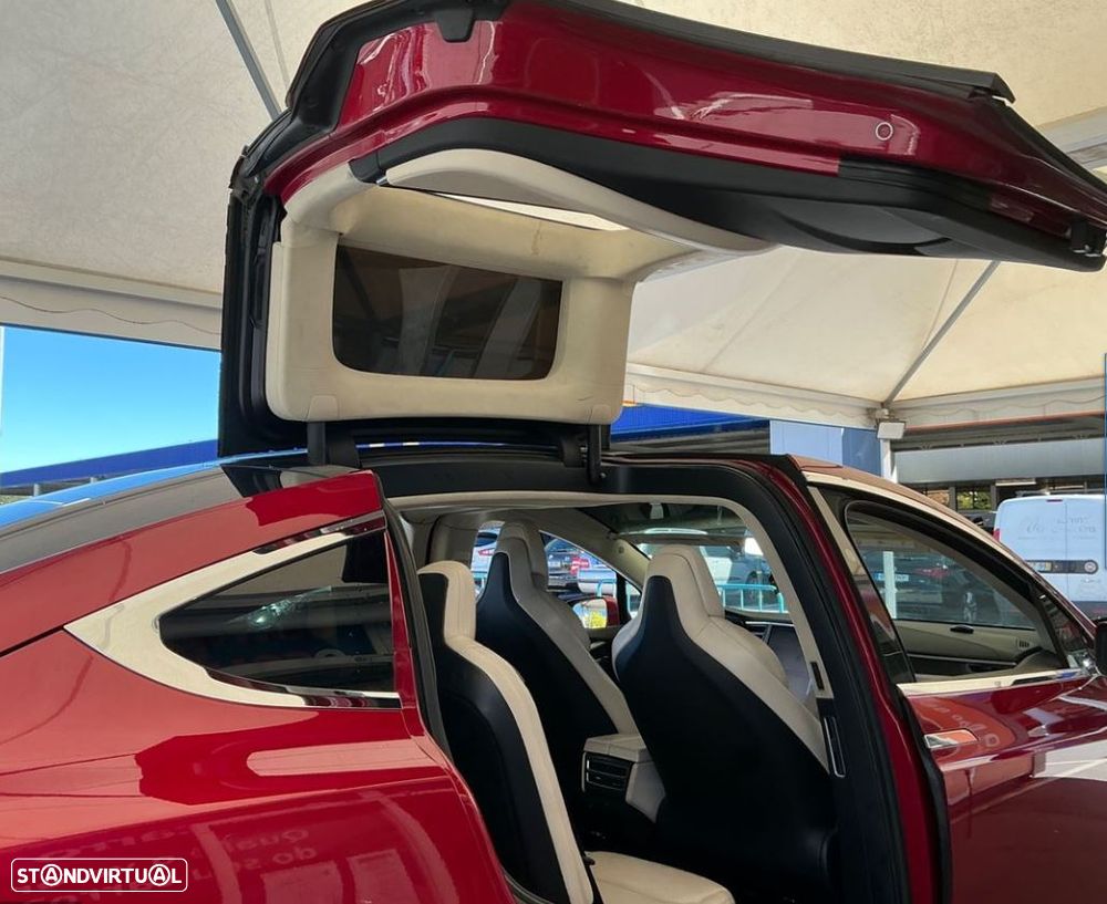 Tesla Model X 100D - 10