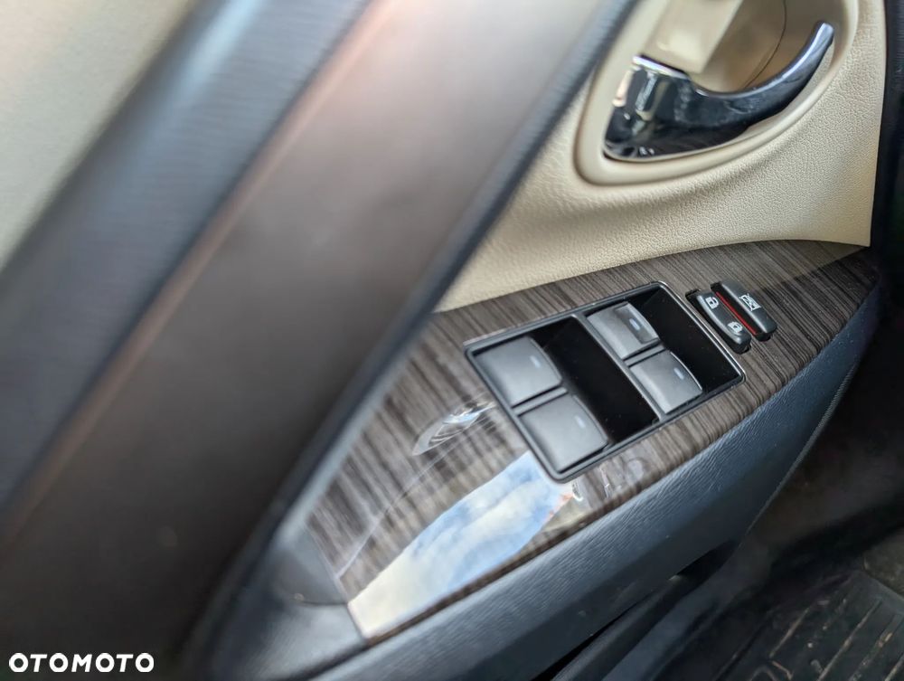 Toyota Avensis 2.0 D-4D PowerBoost Premium - 25