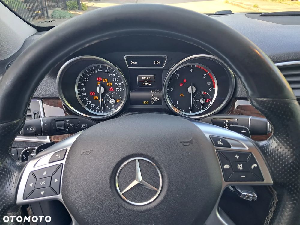 Mercedes-Benz ML 350 BlueTec 4-Matic - 7