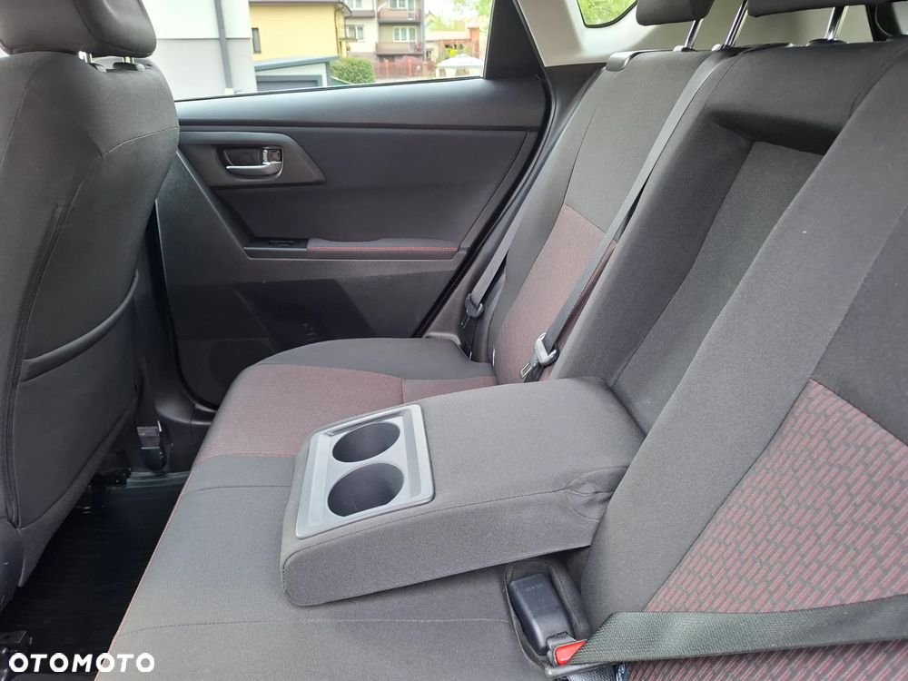Toyota Auris 1.6 Premium Start - 36
