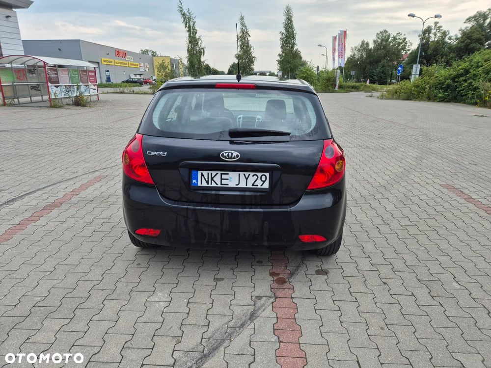 Kia Ceed 1.6 Comfort - 6