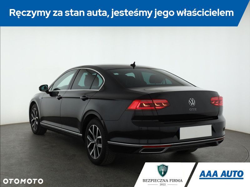 Volkswagen Passat - 6