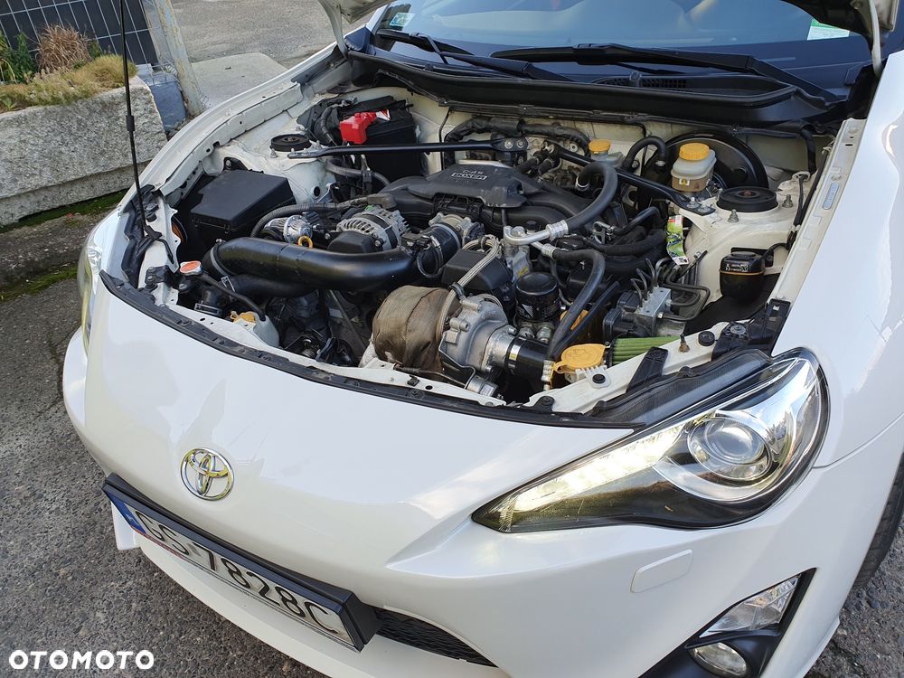 Toyota GT86 2.0 Premium (tem) - 9