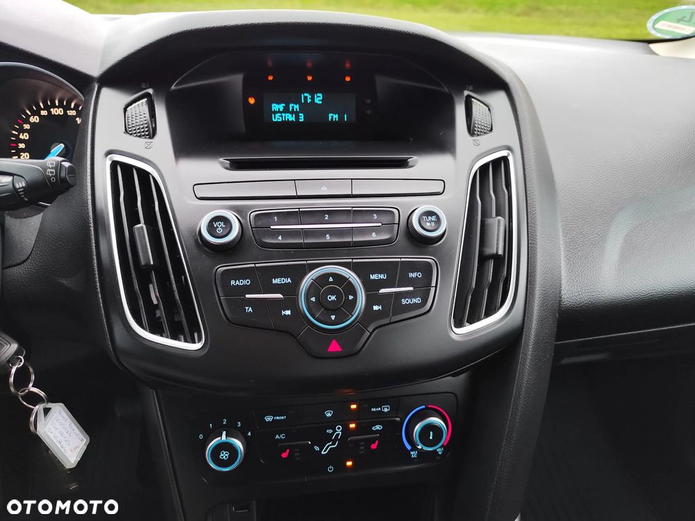 Ford Focus 1.0 EcoBoost Start-Stopp-System COOL&CONNECT DESIGN - 14