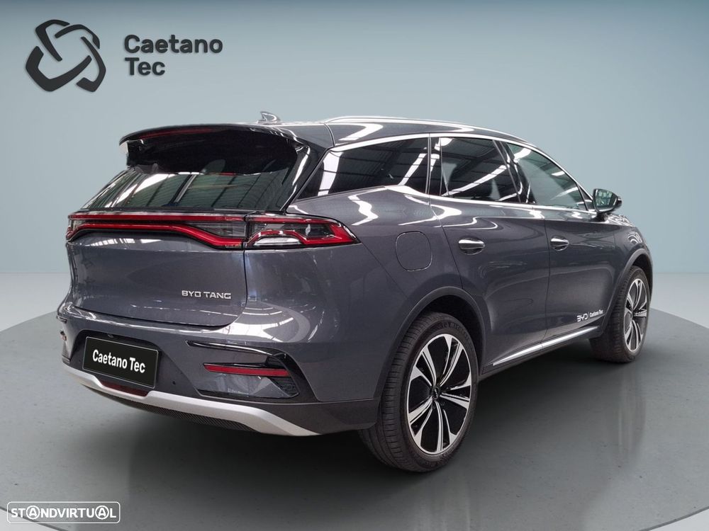 BYD Tang 108.8 kWh AWD Flagship — fotografia 8