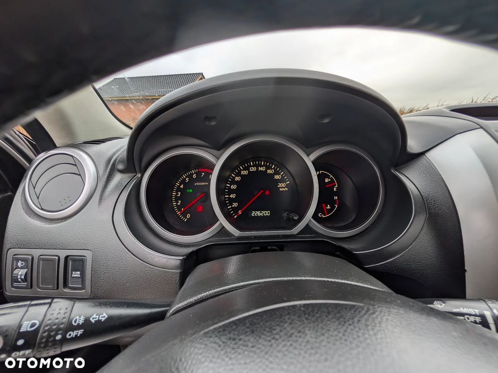 Suzuki Grand Vitara 2005 photo 5