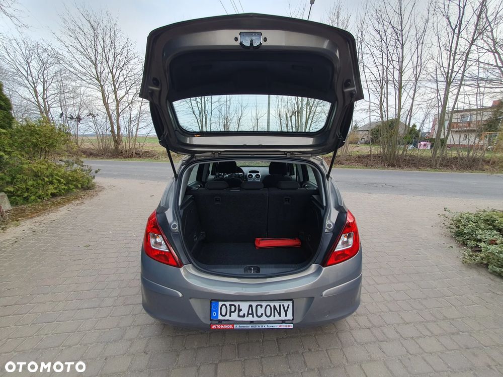 Opel Corsa 1.4 16V 150 Jahre - 8