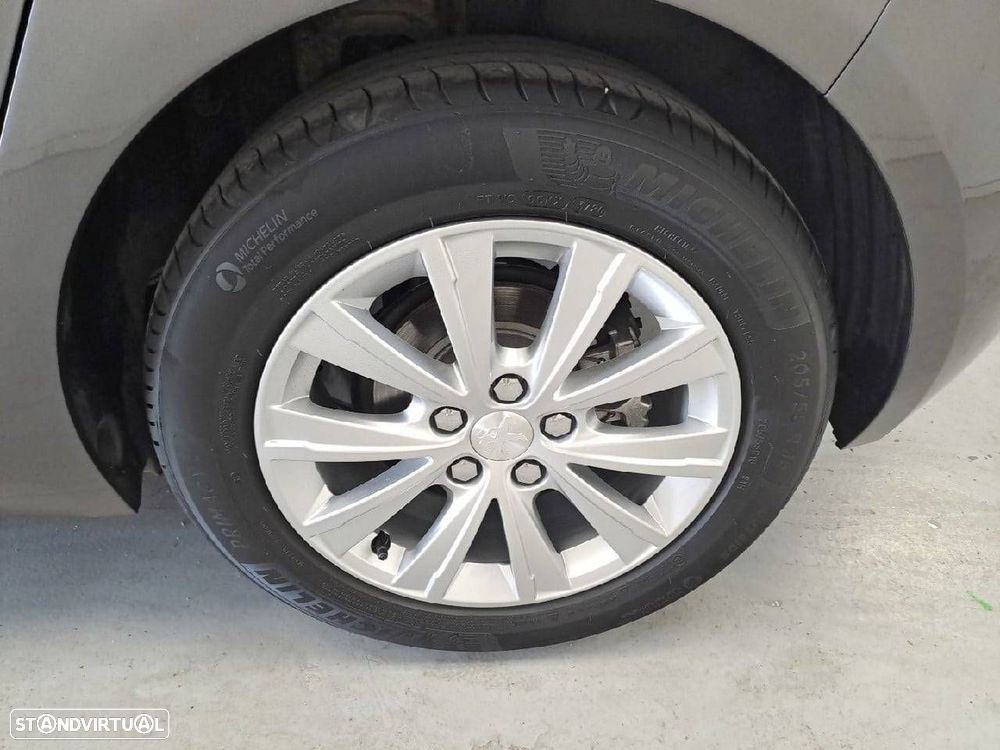 Peugeot 308 1.5 BlueHDi Style - 11