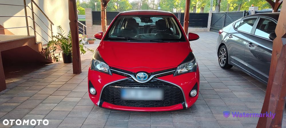 Toyota Yaris Hybrid 100 Premium EU6 - 2