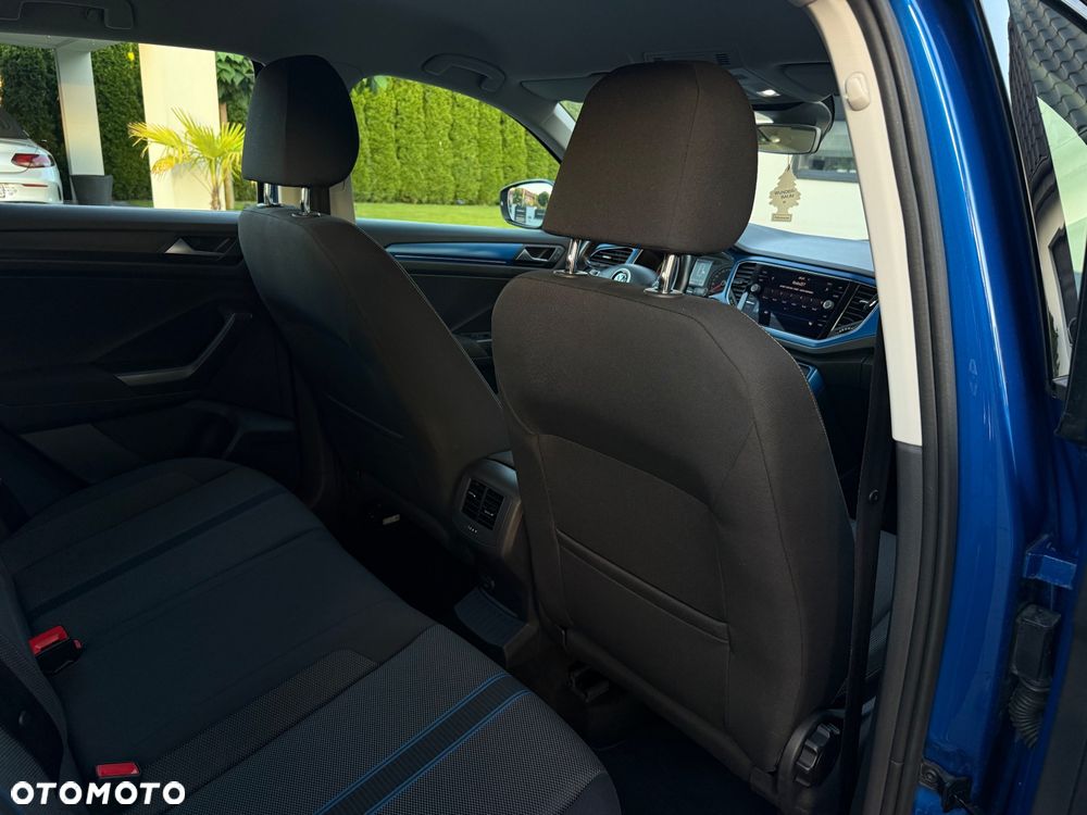 Volkswagen T-Roc 1.0 TSI Advance - 28
