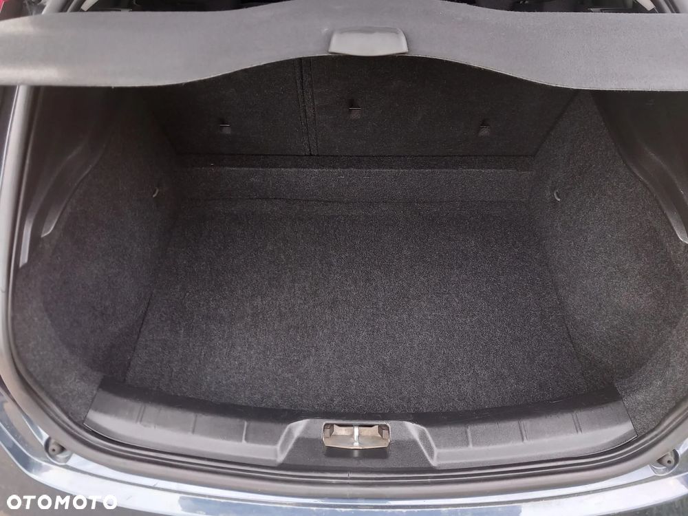 Volvo V40 D2 Kinetic - 11