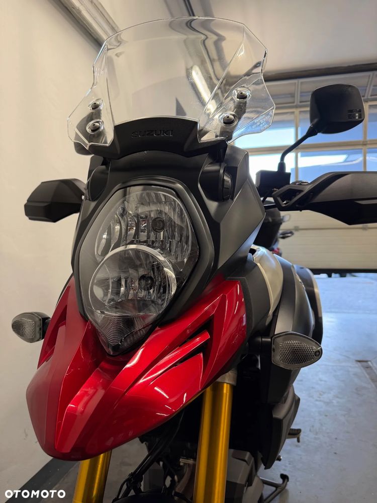 Suzuki V-STROM - 25
