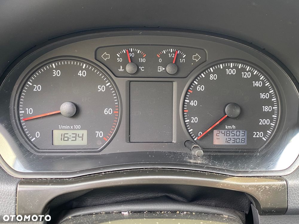 Volkswagen Polo 1.4 Comfortline - 9