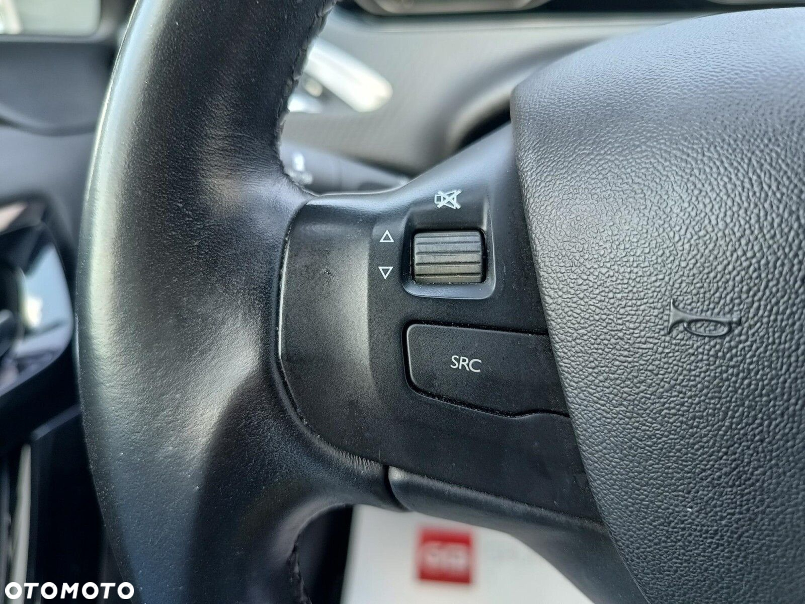 Peugeot 208 1.2 PureTech Allure S&S EAT6 - 17