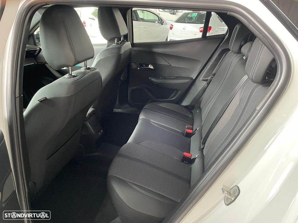 Peugeot 2008 PureTech 130 EAT8 Allure Pack - 25