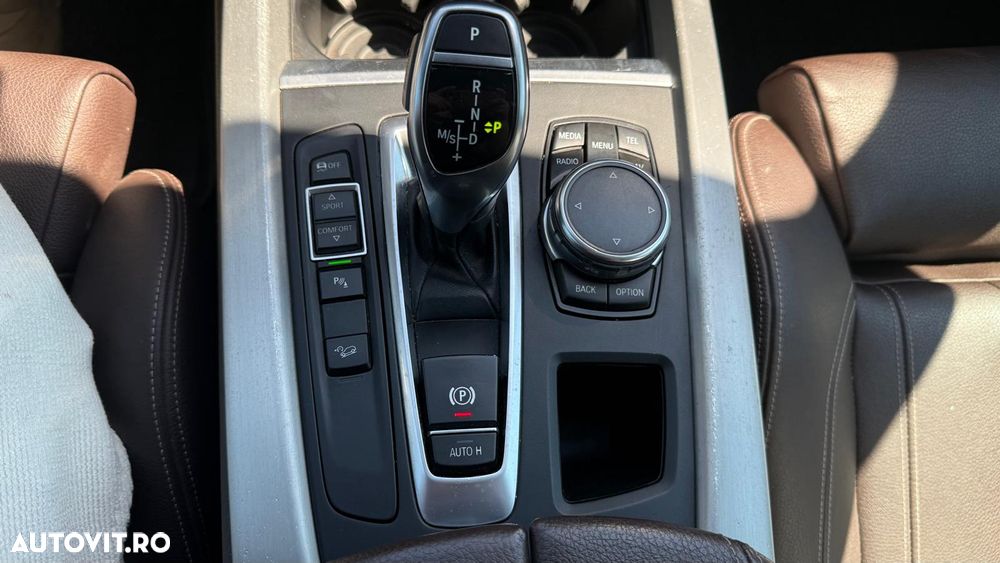 BMW X5 xDrive40d - 11