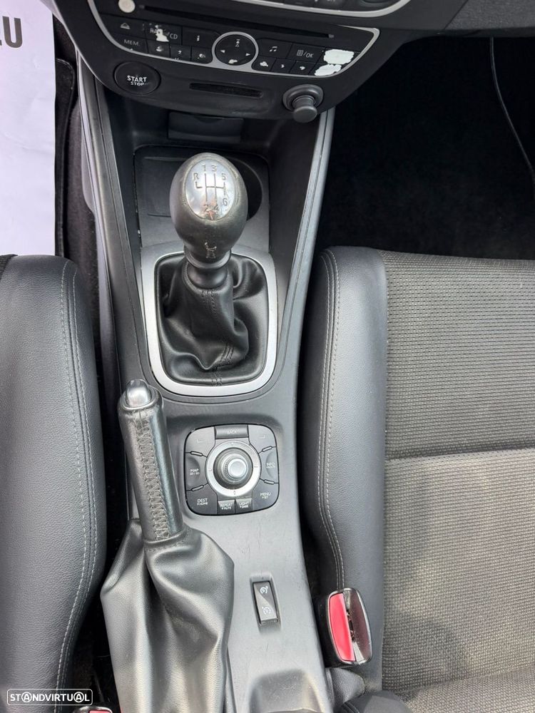 Renault Mégane 1.5 dCi Dynamique S - 25