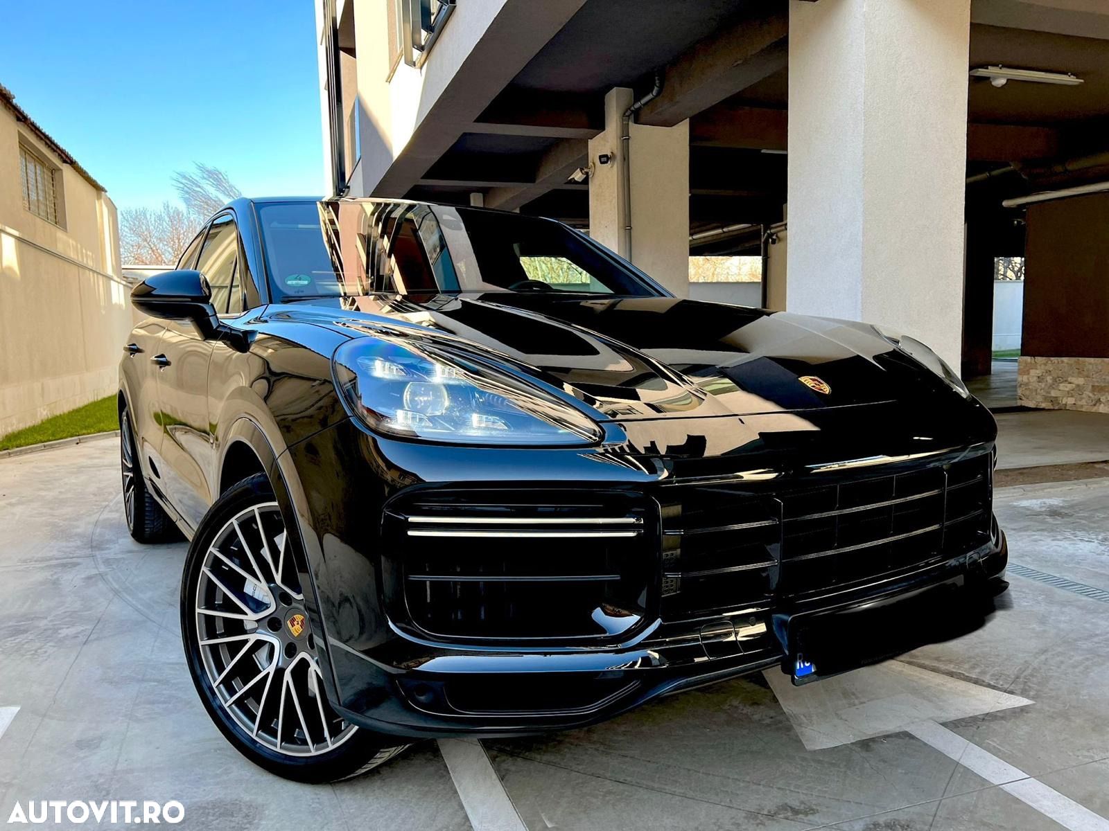 Porsche Cayenne Turbo - 1